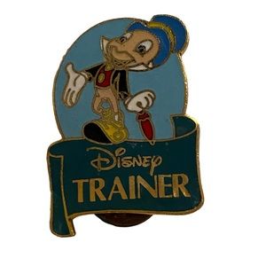 🌹 Walt Disney World Cast Member Exclusive Jiminy Cricket Trainer Pin